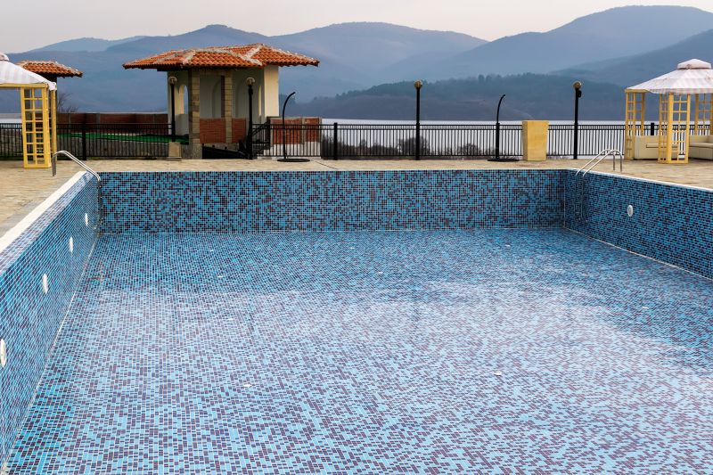 Best Pool Safety Contractors in Peoria, IL
